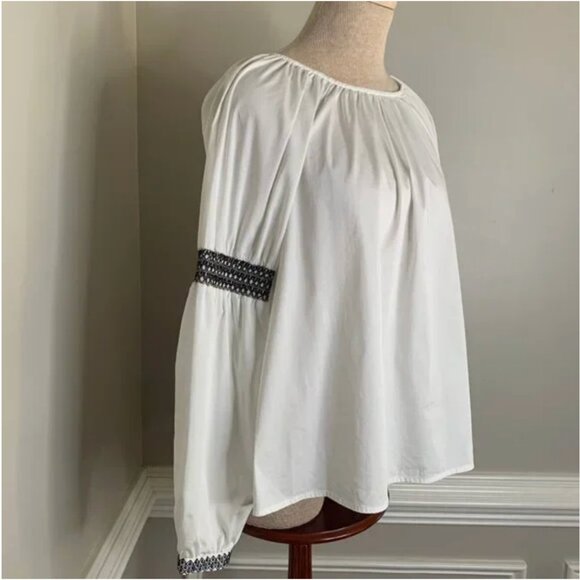 Elizabeth and James Peasant Top Blouse White Embroidered Smocked Sleeve Small - Picture 3 of 8